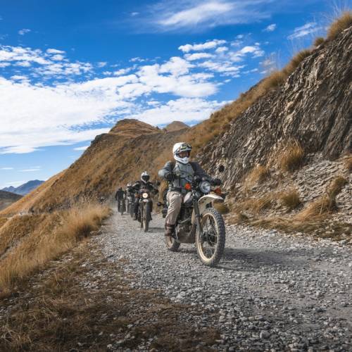 VIDEO HAT LEGEND 2025